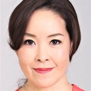 head shot of Mikiko Nishiyama